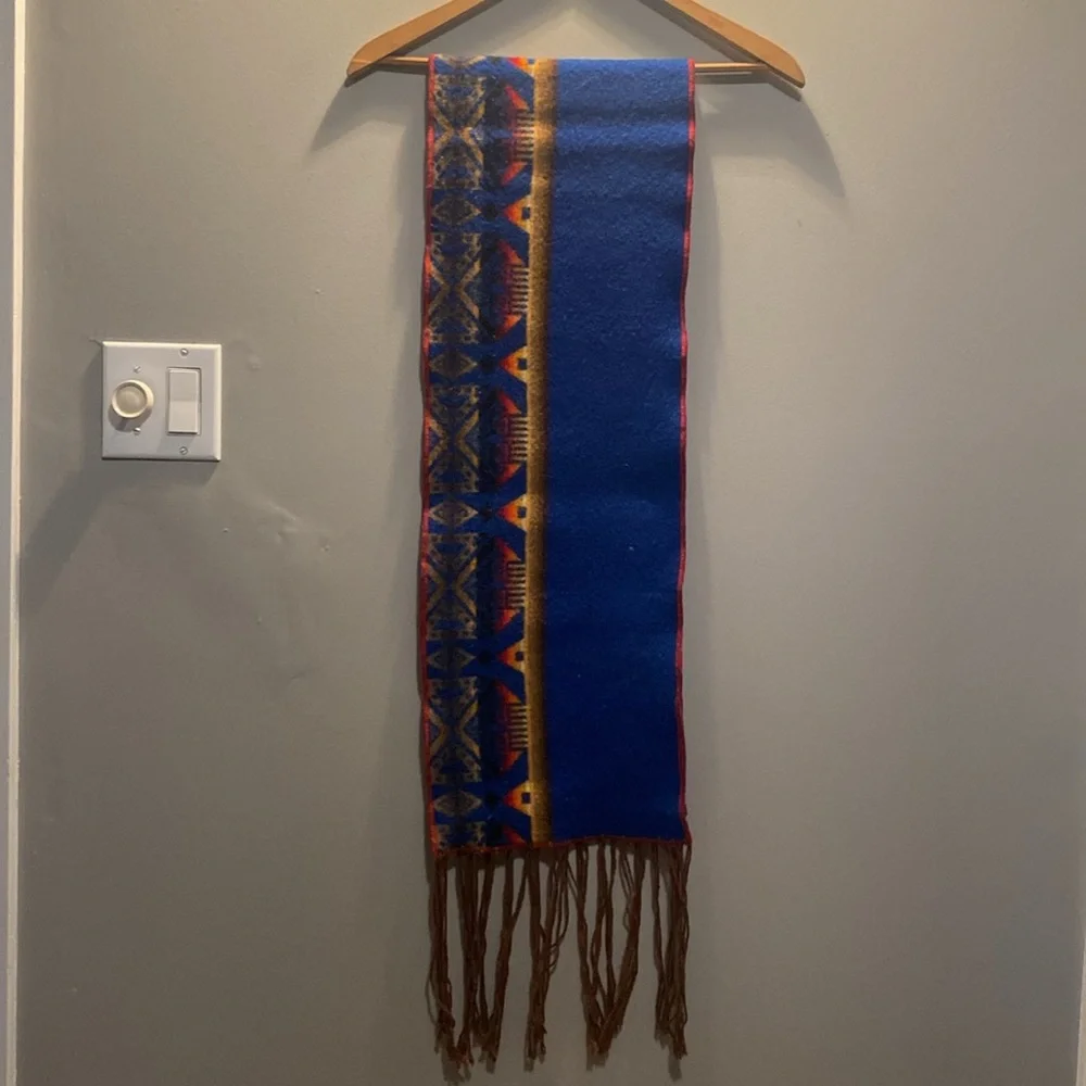 Pendleton - Hand Tailored Vintage Scarf - Picture 9 of 12